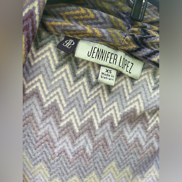 Purple Funky Print Top XS Jennifer Lopez Stretchy Soft Fun Short Sleeve Shirt - Picture 4 of 12